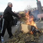 Недоволни тютюнопроизводители блокираха пътя за Гърция